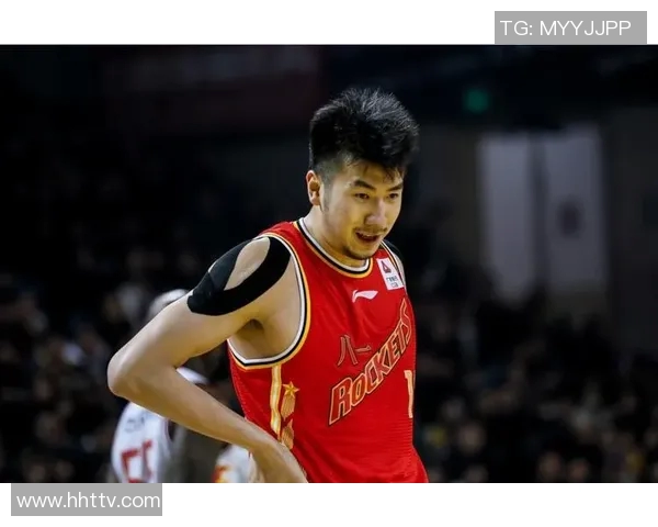 邹雨宸:从篮球新星到职业生涯的璀璨之路探索与成长的故事